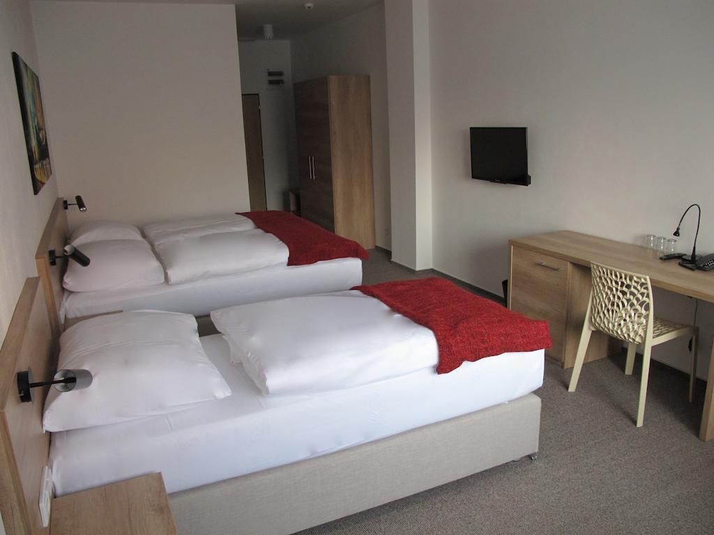 Hotel Kapitol Most Cameră foto