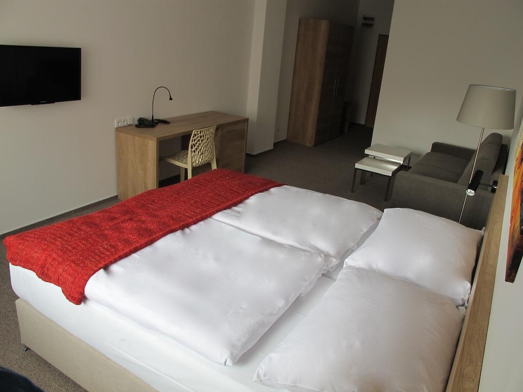 Hotel Kapitol Most Cameră foto